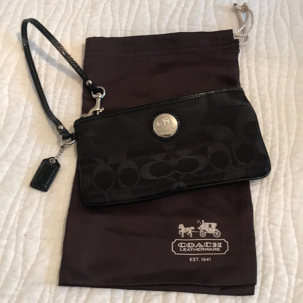 New Coach Wristlet. NWOT